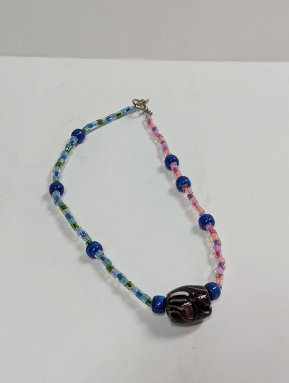 Simple glass bead choker necklace Multicolor